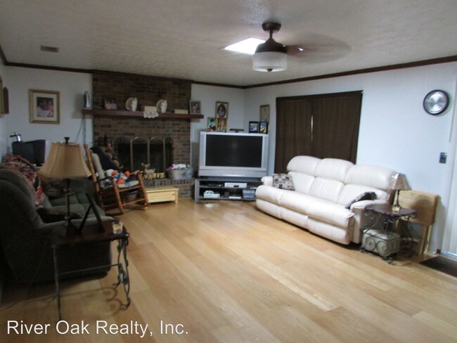 Foto del edificio - 3648 Moody Ave