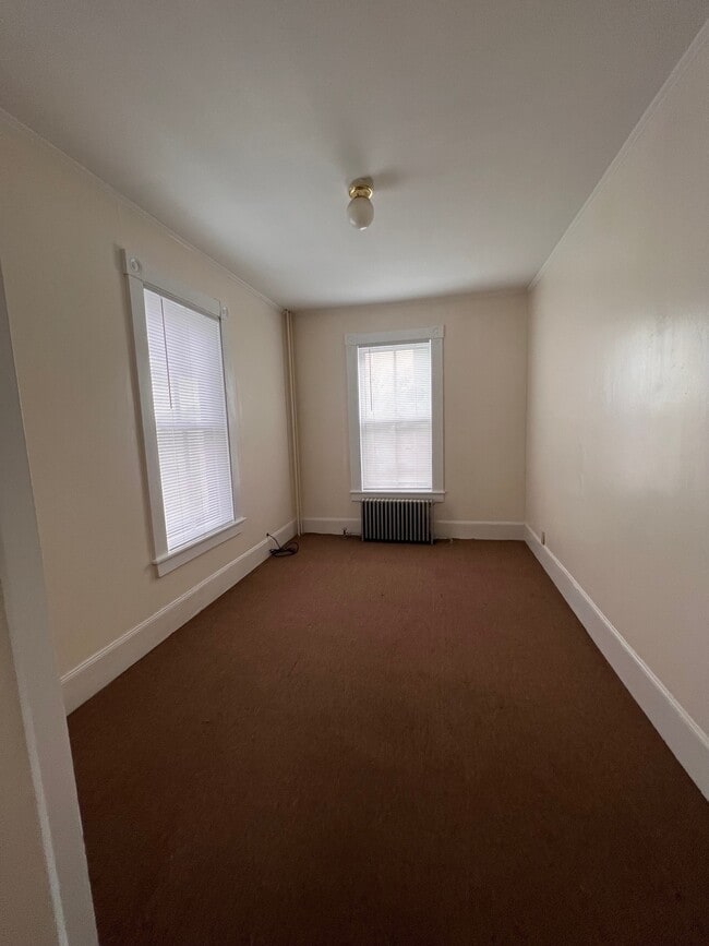 Foto del edificio - 116 N Seminary St