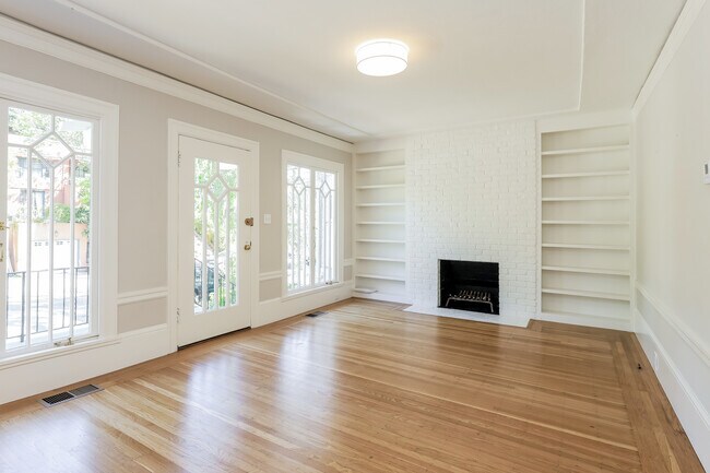 Foto del edificio - 3879 Fruitvale Ave