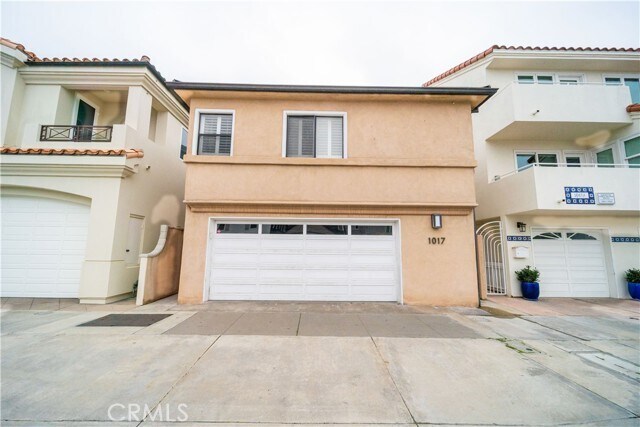 Building Photo - 1017 E Balboa Blvd