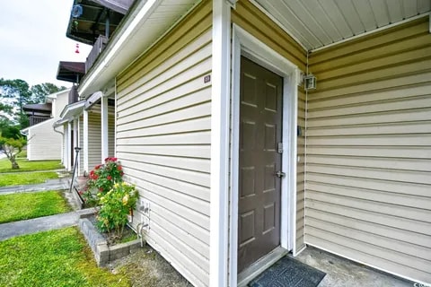 Building Photo - 801 Burcale Rd