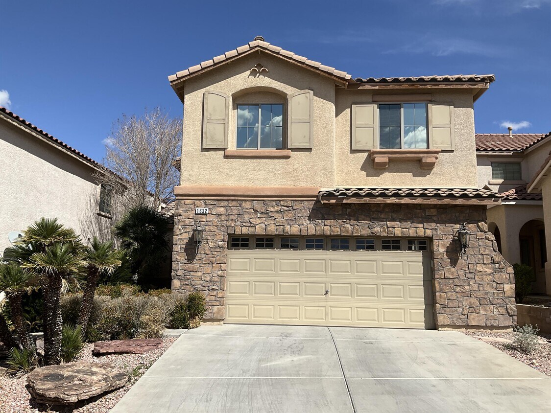 Foto principal - 1632 Yellow Tulip Pl