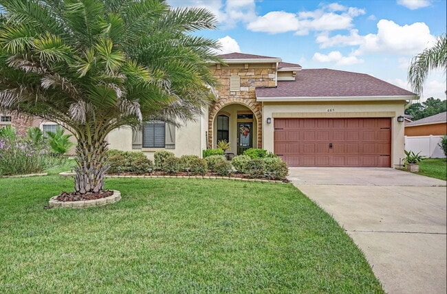 Building Photo - Beautifully maintained 3-bedroom, 2-bath h...