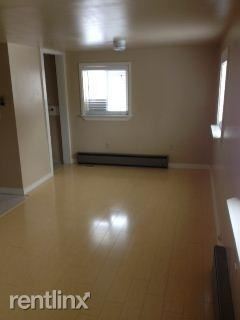 Building Photo - 1054 S Main St