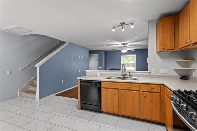 Building Photo - 12421 Briarcreek Loop