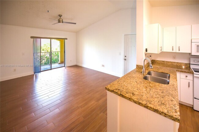 Foto del edificio - 5600 NW 61st St