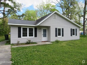 Building Photo - 302 Luann Rd