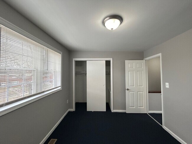 Foto del edificio - Baltimore - 2 Bedrooms and 1 bath Available!