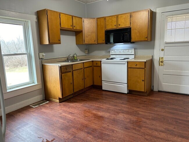 Building Photo - 1151 Boyers Rd