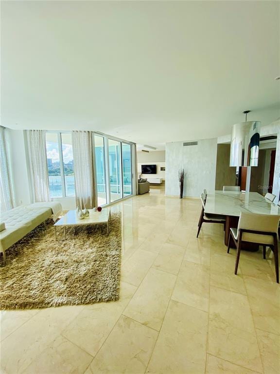 Building Photo - 5 MUNOZ RIVERA