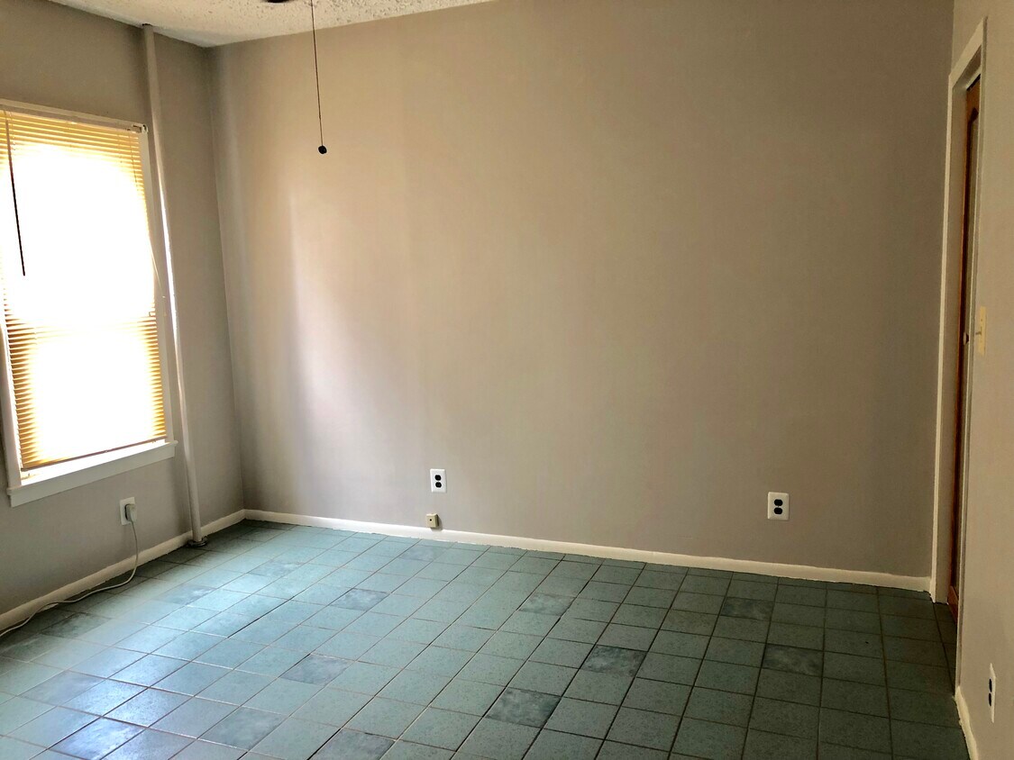 16 Henry St, Bloomfield, NJ 07003 Apartments in Bloomfield, NJ