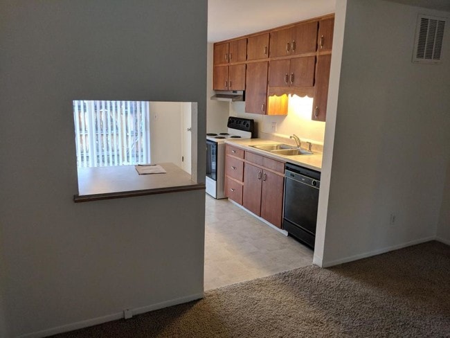 Foto del edificio - 10256 W 59th Pl. Unit 2