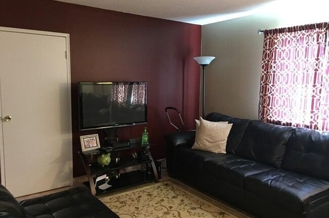 Photo - 77 L Nicholas Rd Apartment