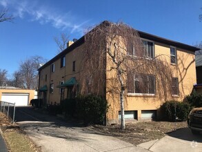 Building Photo - 1354 Amherst St