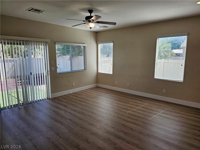 Foto del edificio - 1018 Garnet Ridge Ct