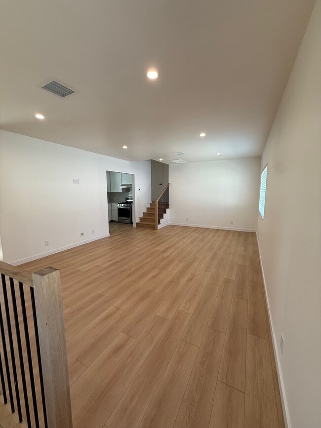 Building Photo - 4076 East Blvd