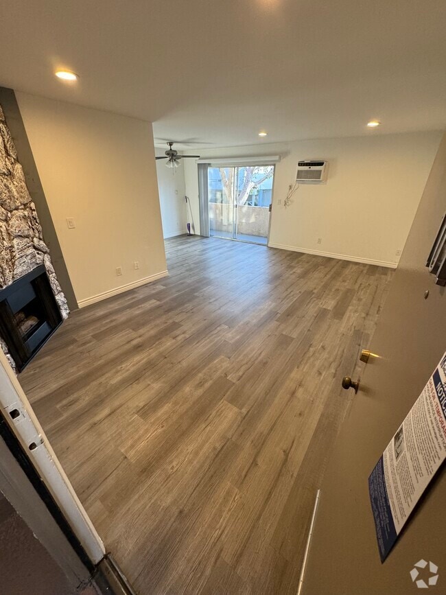 Building Photo - 3725 Glendon Ave