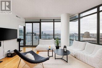 Building Photo - 832 Bay St.