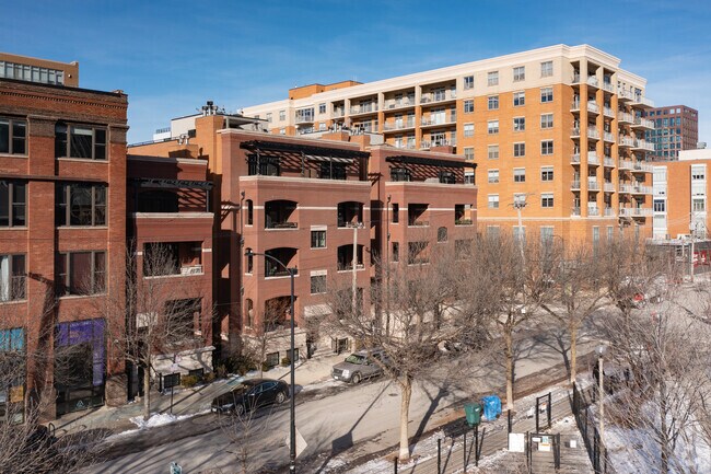 Foto del edificio - 100-106 S Sangamon St