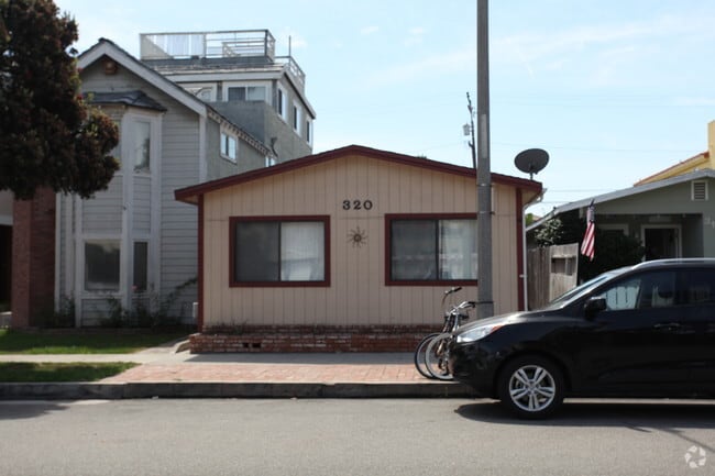 Building Photo - 320 14th St