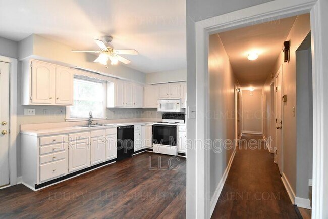 Building Photo - 9801 Cooper Church Dr