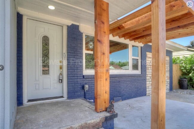 Photo - 1908 Sheffield Rd House