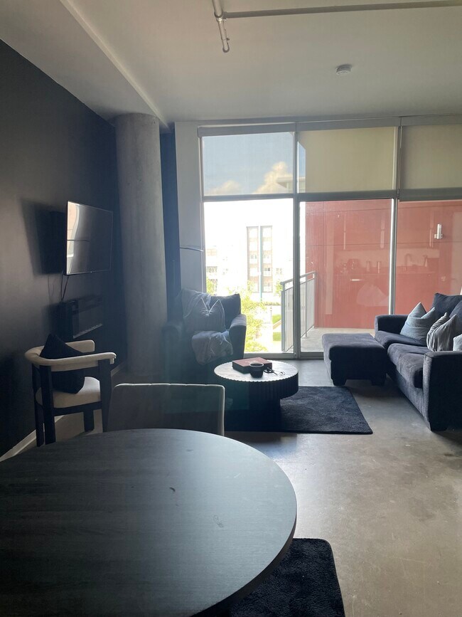 Foto del edificio - 2115 Yeaman Pl