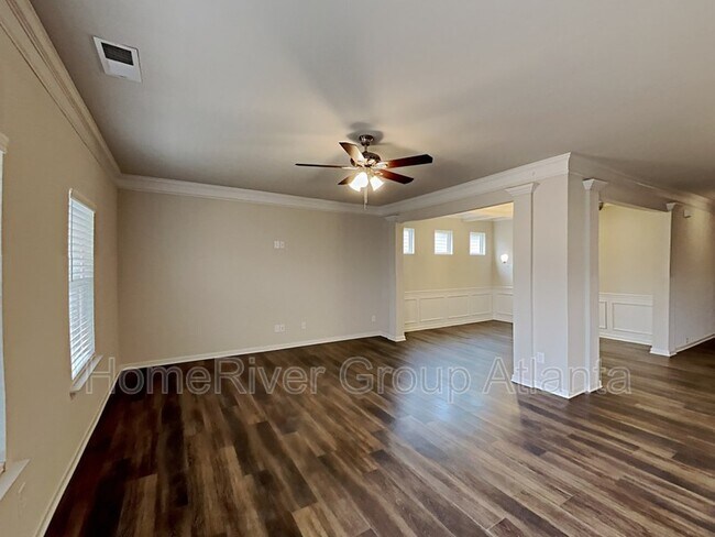 Building Photo - 14 Mercer Ln