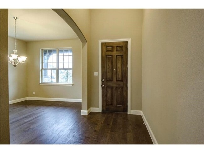Photo - 10671 Villanova Dr House