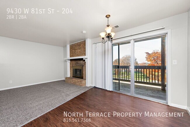 Foto del edificio - Remodeled 2BR in Prime Overland Park Location