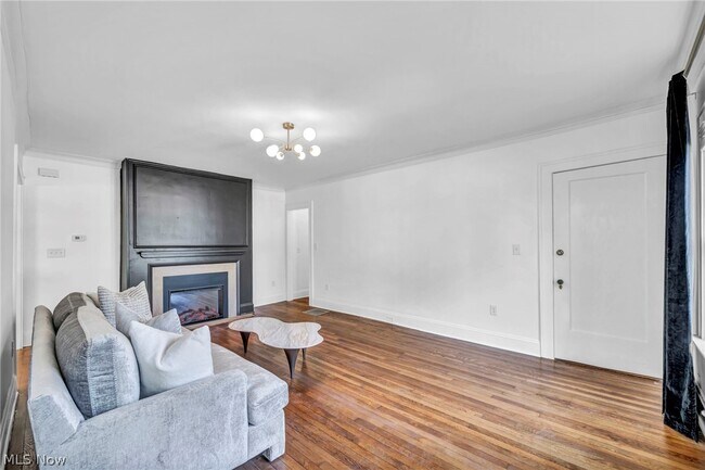 Foto del edificio - 2135 Coventry Rd