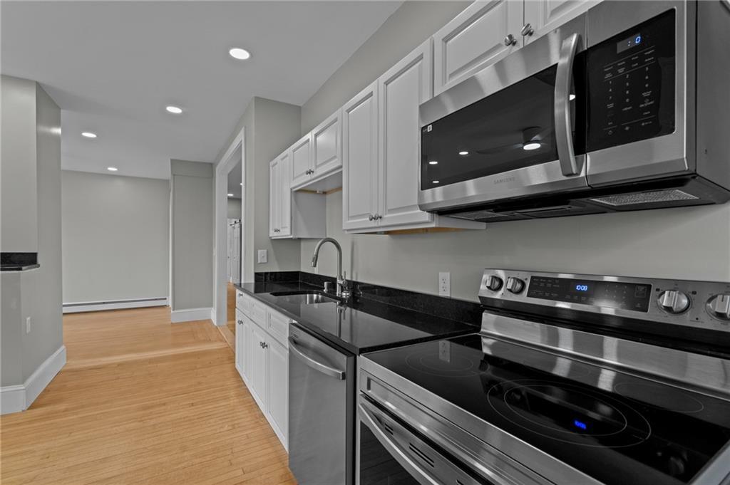 Primary Photo - 17 Selkirk Rd