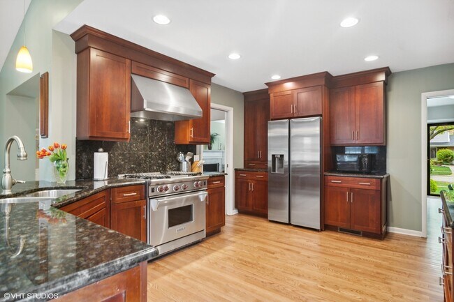 Foto del edificio - 511 S Walnut Ave