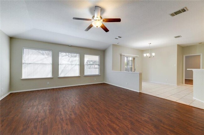 Building Photo - 4416 Hunters Lodge Dr