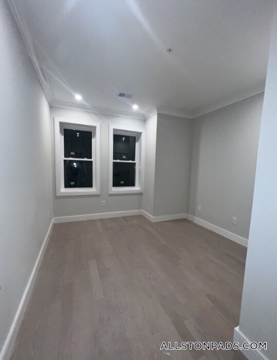 Foto del edificio - 161 Allston St
