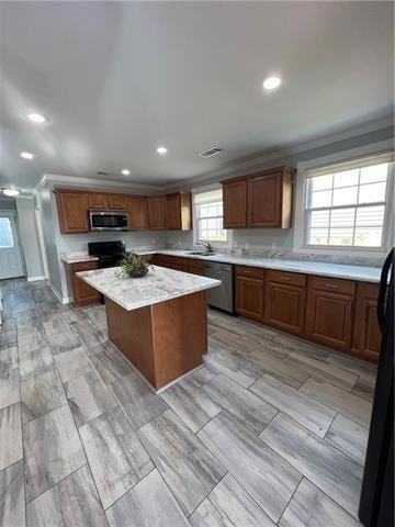 Foto del edificio - 5437 Vermillion Blvd