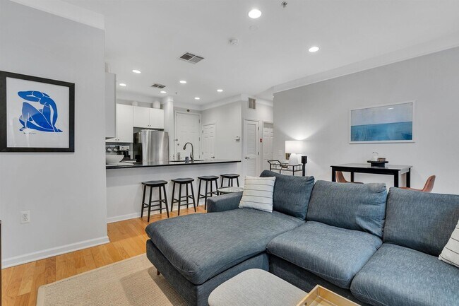 Foto del edificio - 1300 Grand St
