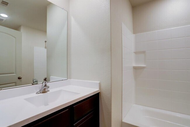 Building Photo - 348 Barrel Cactus Dr