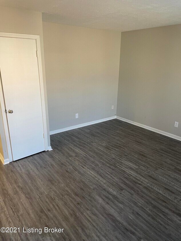 Foto principal - 2707 Riedling Dr