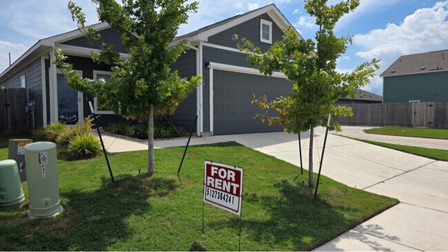 Foto del edificio - 311 Sunfish Ln