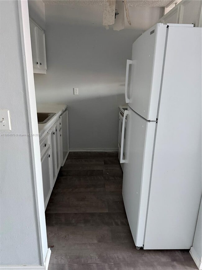 Foto del edificio - 815 SW 10th Terrace