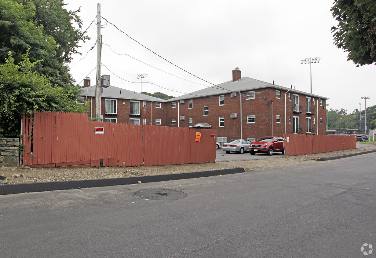 Building Photo - University Park Apartments