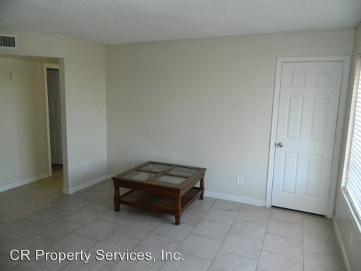 Building Photo - 125 S 95th St