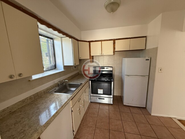 Foto del edificio - 3635 Palmer Ave