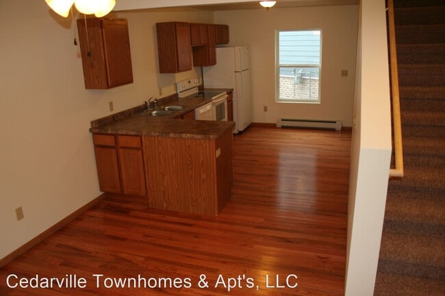Building Photo - 2747 Scenic Dr