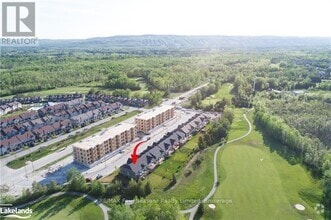Building Photo - 2 Spooner Cres
