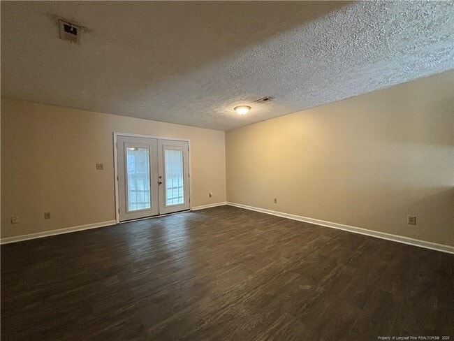 Foto del edificio - 5706 Aftonshire Dr