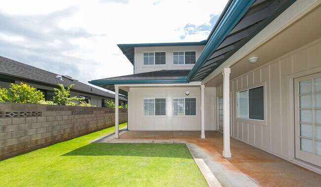 Foto del edificio - Mililani Mauka - 4bdrm/3bath with attached garage Single Family Home
