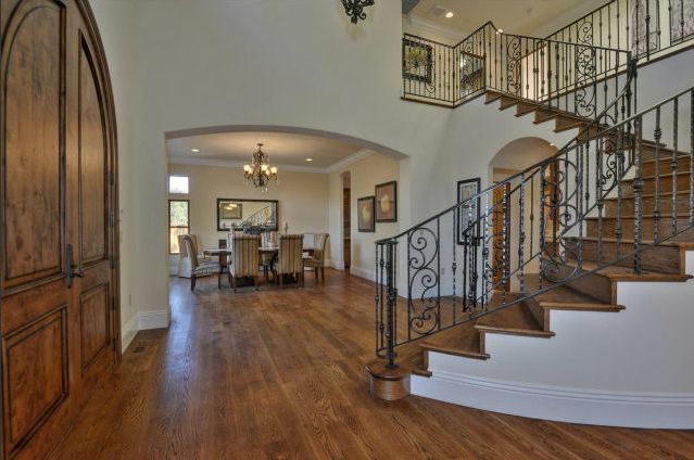 Building Photo - 16010 Camino del Cerro