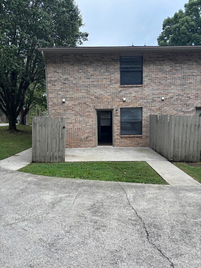 Patio trasero - 11425 Alanridge Ln